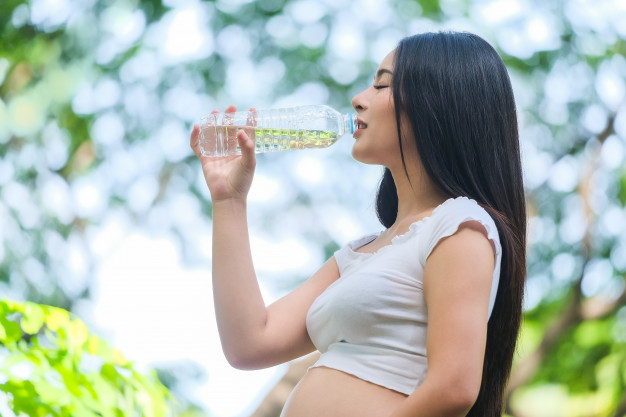 5 loại nước uống tốt cho mẹ bầu